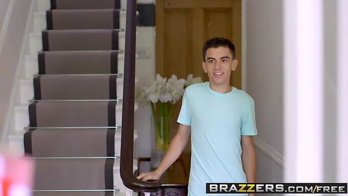 Les Stars De Brazzers Prennent Le Contrôle Dans Cette Vidéo Hardcore