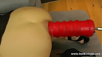 Kenikmatan Anal Dengan Dildo Besar Dan Video Hd