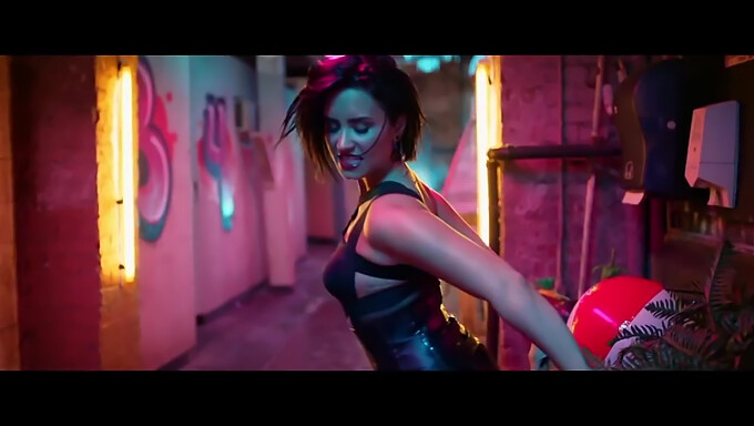 Bekijk De Meest Bekeken Demi Lovato-Clip Op Internet