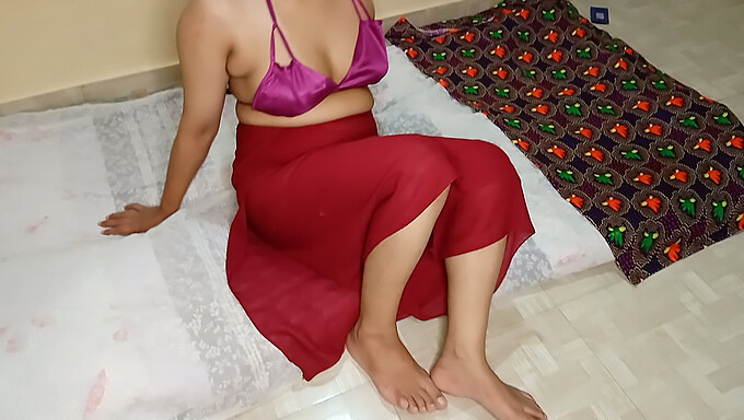 Hint Desi (Hintçe) 18+ Genç (18+) Kız Alır (18 +)