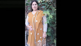 Video Făcut Acasă Cu O Milf Indiană Care Se Bucură De Un Penis Mare