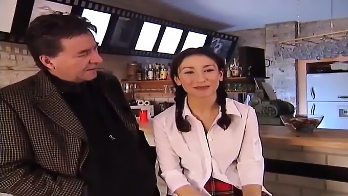 Kekilli Sibel Vintage: Coño Apretado Y Pornografía Clásica